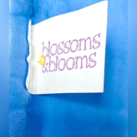 Spring Chickadee Table Runner & Mat Set - Picture 3 of 6